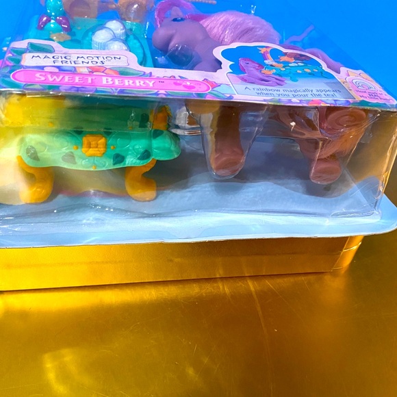 MY LITTLE PONY G2 VTG 1997 NWT MAGIC MOTION FRIENDS SWEET BERRY & ACCESS… - Picture 15 of 15